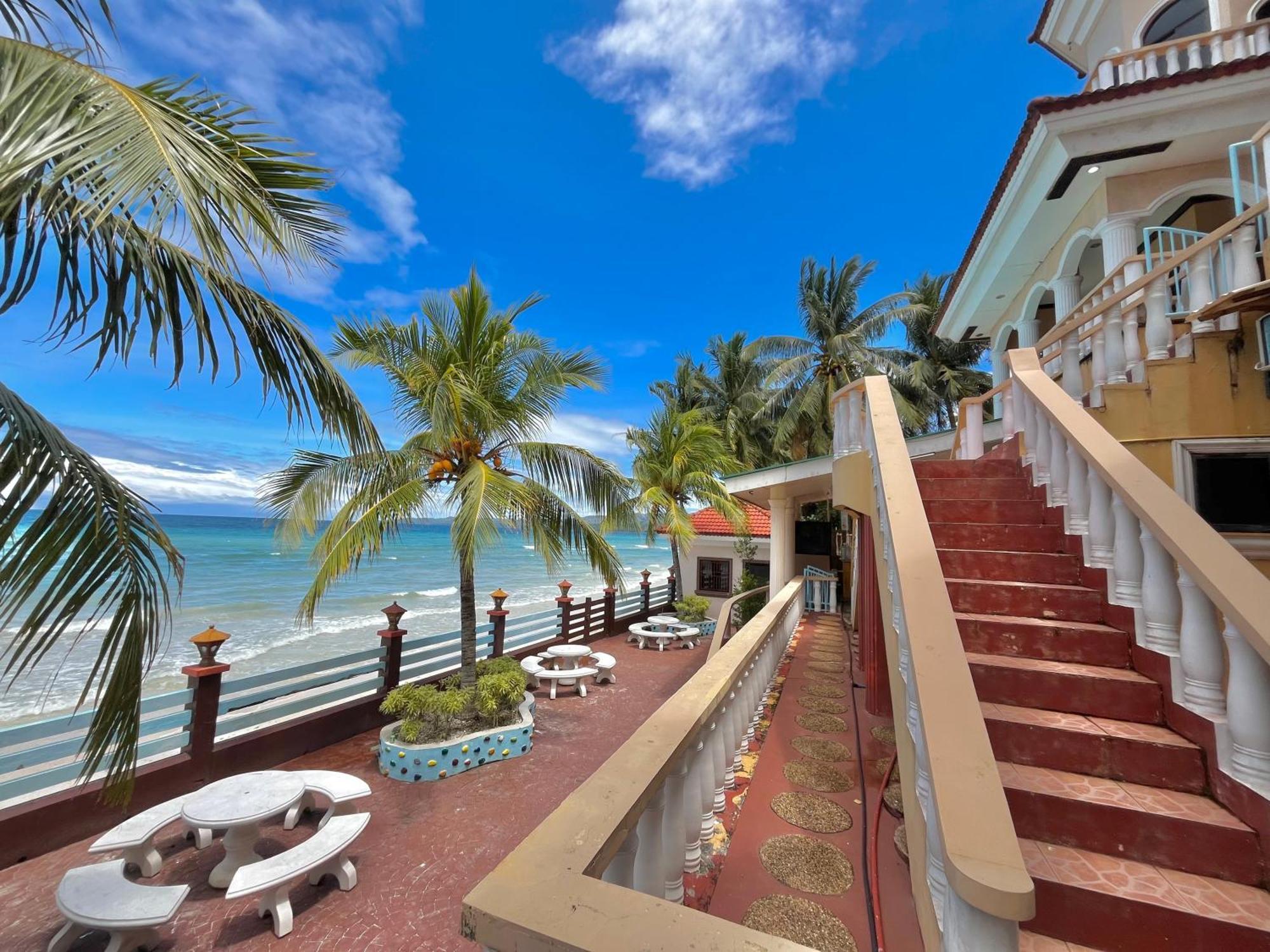 Casaroyal Beachfront Siquijor Exterior foto